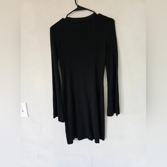 $44 Hippie Rose Sweater Dress Women Sz L Black Long Bell Sleeve Short Front Slit - Picture 11 of 12